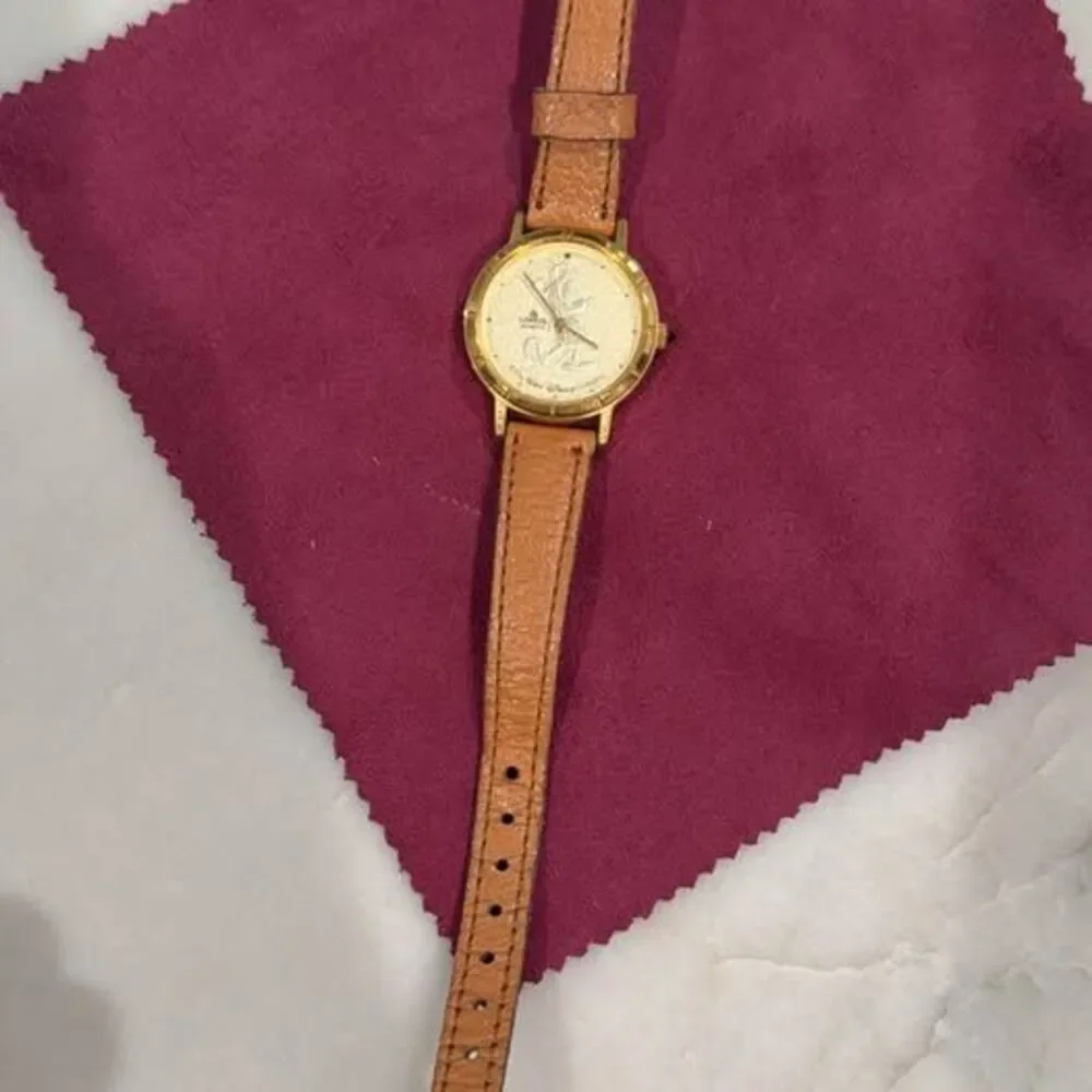 Vintage Lorus by Seiko Mickey Mouse Disney Watch V515-1410 | Gold Tone | Quartz